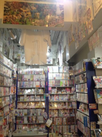 Akiba_store